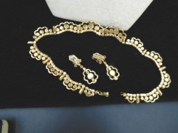 anc amber rhinestone set bk view
